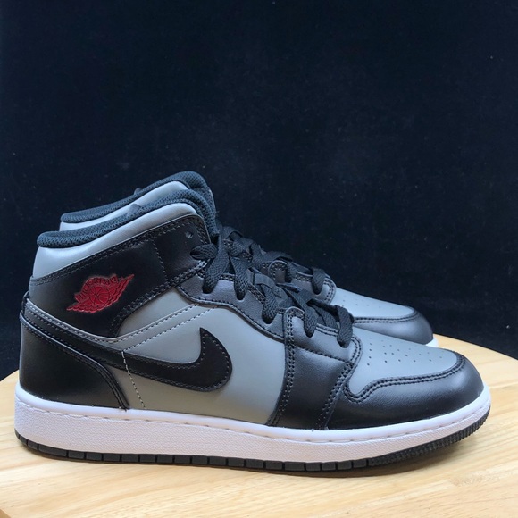 Nike Air Jordan 1 Mid GS Shadow Black Grey Gym Red White 554725-096 Size 5.5y - Picture 5 of 10